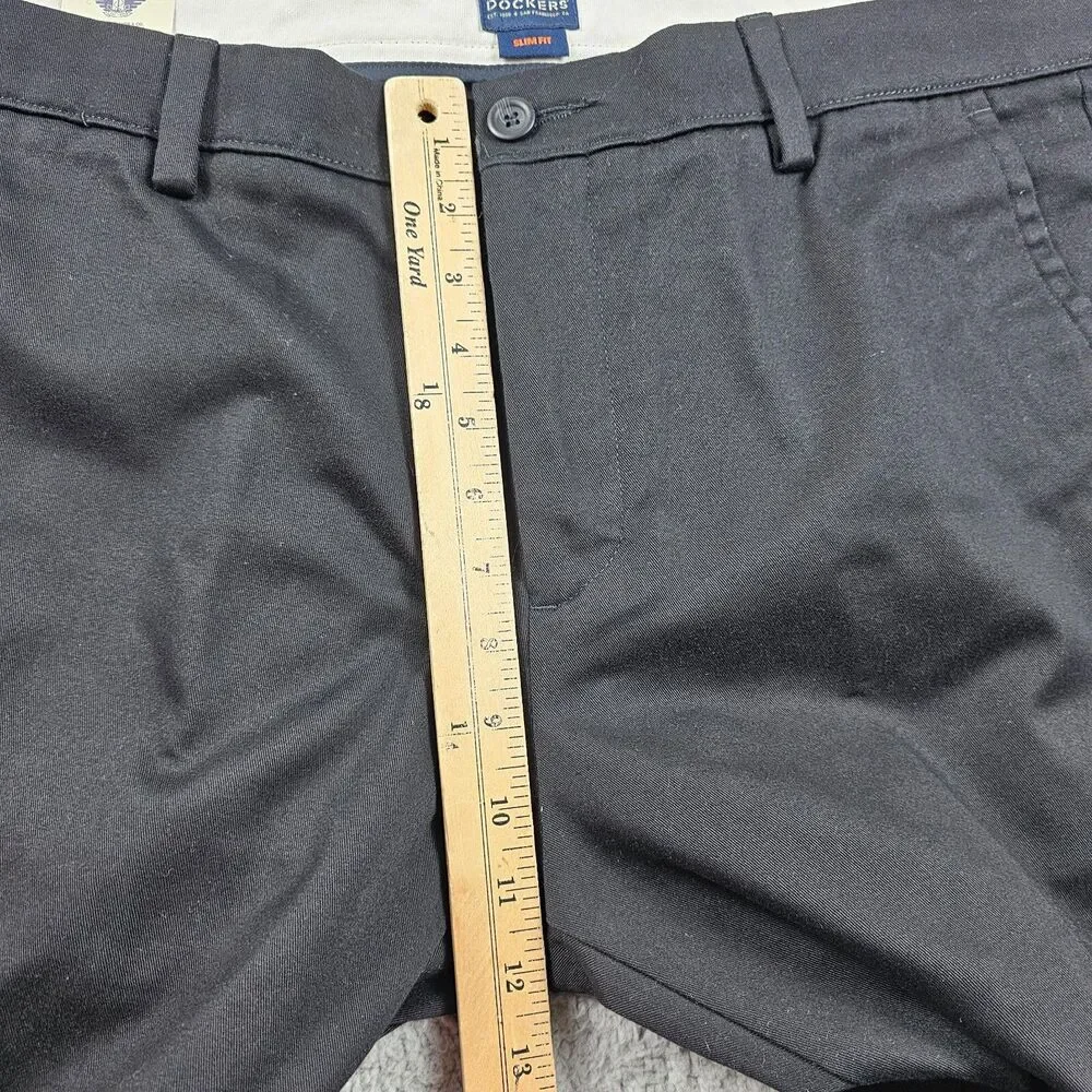 Dockers Easy Khaki Pants Mens 36x31* Black Slim Fit Golf Performance Stretch
